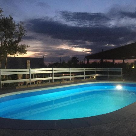 Villetta Mari Con Piscina Esclusiva Nel Salento Capilungo Exterior foto