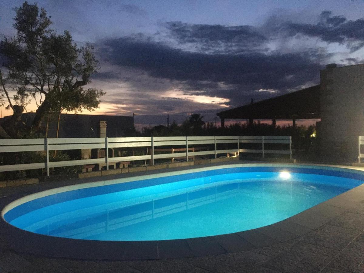 Villetta Mari Con Piscina Esclusiva Nel Salento Capilungo Exterior foto